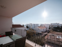 Hrvatska, Zadar, Sukošan – moderan dvosobni apartman (59,50 m²) s pogl