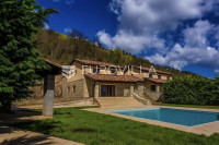 Ičići, Poljane, dvojna vila s bazenom, panoramskim pogledom i velikom