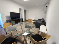 IDEALNA LOKACIJA: prizemni apartman s privatnim vrtom u centu Poreča