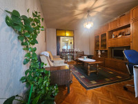 Idealno za obitelji-2soban stan za adaptaciju-71,5m2,Ravne Njive,Split