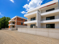 Ika – novogradnja, pogled na more i dva parkinga S2