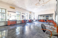 Ilica, poslovni prostor na tri etaže, 356 m², 50 m od Trga bana Jelači