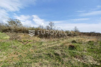 Istra, Poreč - Industrijsko građevinsko zemljište povoljna cijena! Bui