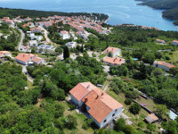 ISTOČNA ISTRA,prilika za investitore,kuća na fantastičnoj poziciji i v