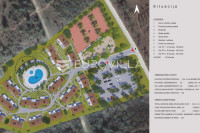 Istra, atraktivno zemljište uz prometnicu koja povezuje Bale s Vodnjan