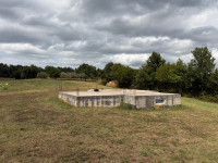 ISTRA,BARBAN-GRAĐEVINSKO ZEMLJIŠTE 827m² S GRAĐ. DOZVOLOM, TEMELJIMA I