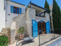 ISTRA, BUJE - Kuća s bazenom i prekrasnim pogledom
