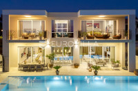 Istra, Buje, luksuzna vila za najam s bazenom i panoramskim pogledom