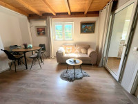 ISTRA, ČERVAR PORAT - 4SS+DB renoviran dvoetažni privatan stan na mirn