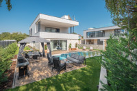Istra, Funtana - moderna vila s bazenom 500m od mora