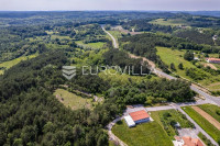 Istra, Grašćišće, jedinstveno građevinsko zemljište 2000m2 okruženo st