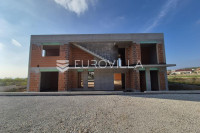 Istra, Kaštelir- Labinci, jedinstvena vila s panoramskim pogledom na m