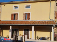 ISTRA, LABIN - OKOLICA, RENOVIRANA KAMENA KUĆA U NIZU