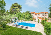 Istra, Marčana - okolica, šarmantna kamena kuća sa bazenom, mirna loka