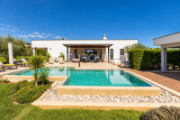 Istra, Medulin, Luksuzna villa sa bazenom i velikom okućnicom