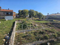 Istra, Nedešćina – dvije građevinske parcele s projektima, građevinski