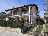 Istra, Novigrad, samostojeća kuća, 330 m2, okućnica 600 m2, prodaja