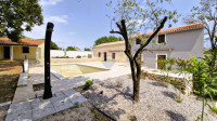 Istra, okolica Barbana-  dvojna kuća s bazenom i okućnicom  1600m2
