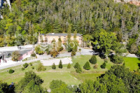 Istra, okolica Motovuna, hotel s poliklinikom okružen prirodom