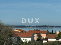 ISTRA, PEROJ - Stan s terasom i pogledom na more! NOVOGRADNJA!