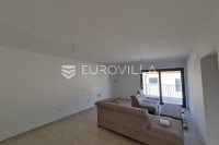 Istra, Poreč, dvosoban stan sa krovnom terasom i panoramskim pogledom