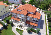 ISTRA, POREČ apartmanska kuća 800m od mora