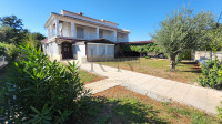 Istra – Poreč | Kuća s više stambenih jedinica i vrtom