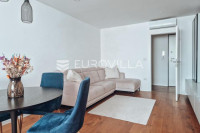 Istra, Poreč – Moderan stan od 58,53 m² s privatnim dvorištem