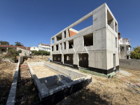 Istra, Poreč, moderna kuća s bazenom i kino salom, 398,10 m² NKP