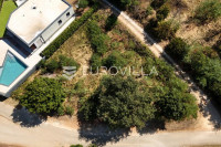 Istra, Baderna, atraktivno građevinsko zemljište 883 m² s građevinskom
