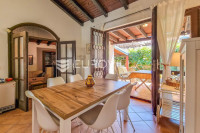 Istra, Poreč, okolica, prizemnica od 102m2 s 3  spavaće sobe na 400m o