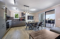 ISTRA, POREČ stan 80 m2 s jacuzzijem i saunom