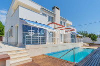 Istra, Poreč, unikatna dizajnerska vila s dodatnim apartmanom, wellnes