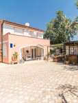 Istra, Premantura,Kuća s više stambenih jedinica