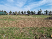 Istra, Pula, Građevinsko zemljište 1km od mora - Izvrsna lokacija!