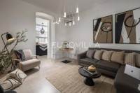 Istra, Pula, moderan dizajnerski stan,50 m2, u strogom centru grada