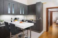 Istra, Pula, dugoročni najam prekrasnog stana  s dvije spavaće sobe u