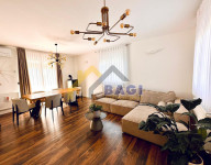 ISTRA - PULA Obiteljski stan sa stilom