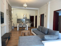 ISTRA,LIŽNJAN - Trosoban stan u prizemlju