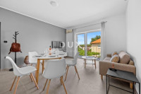 Pula, Valdebek, stan, 73.14 m2, trosoban, bazen, balkon