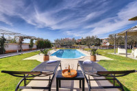 ISTRA, Pula, Vila 1.red od mora