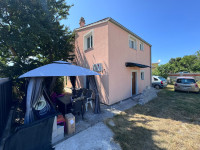 ISTRA REBIĆI KUĆA SA 2 STANA