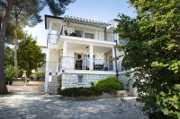 Istra, Rovinj, apartmanska kuća, 120 m2, 50 metara od mora