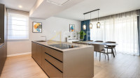 Istra, Rovinj - centar, 131 m2, luksuzan stan, 2s+db, terasa + balkon