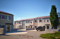 Istra, Rovinj okolica, Putini, trosoban stan 84.08 m² s natkrivenom te