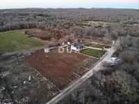 ISTRA, ROVINJ - poljoprivredno zemljište 2285m2