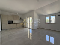 Istra, Šišan, novogradnja, 214m2, kuća s 2 stana + pomoćni objekt