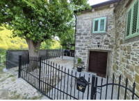 PRILIKA! ISTRA - SOVINJAK, NOVORENOVIRANA KUĆA U PRIRODI!