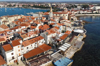 Istra, Umag, Autentična kamena kuća uz more, rijetkost na tržištu
