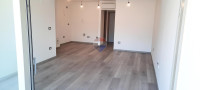 Istra, Umag - centar, ured na 1. katu novogradnje, 950 € + PDV